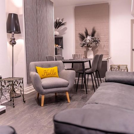 Lodging In Carrickfergus Centre Esterno foto