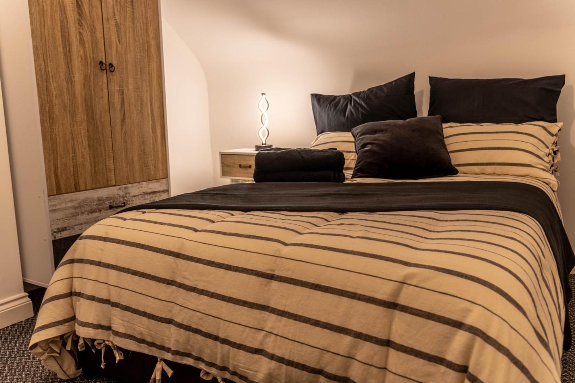 Lodging In Carrickfergus Centre Esterno foto