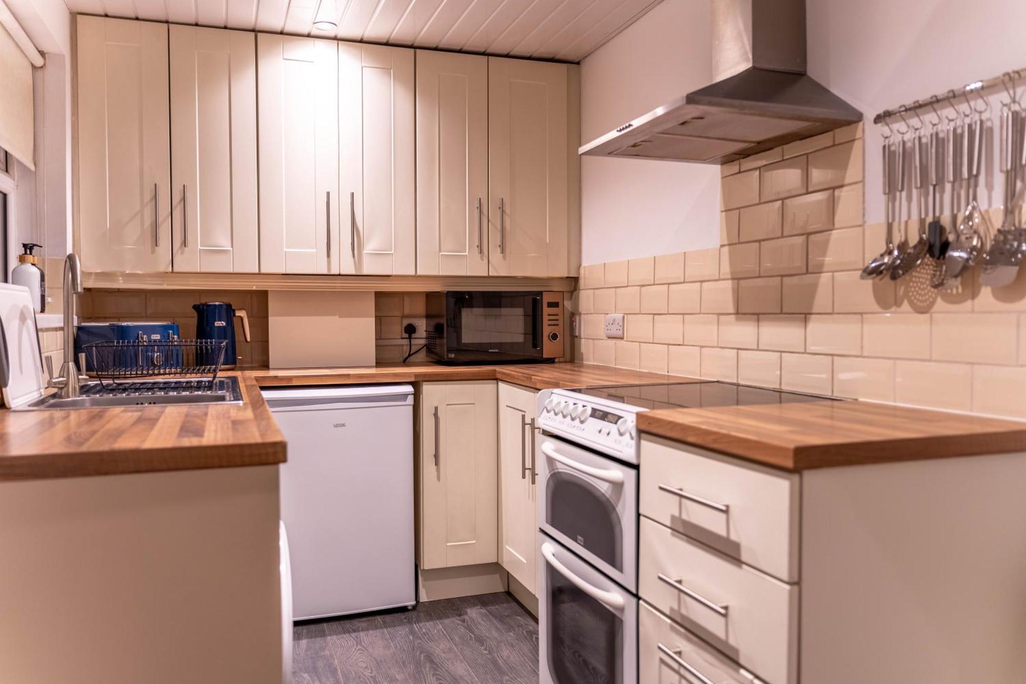 Lodging In Carrickfergus Centre Esterno foto